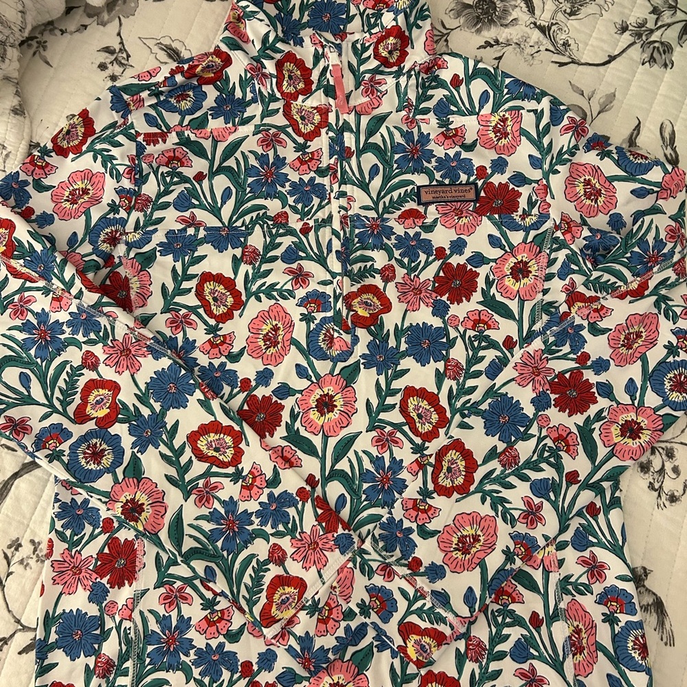 Vineyard Vines Floral Print 1/2 Zip Pullover NWOT